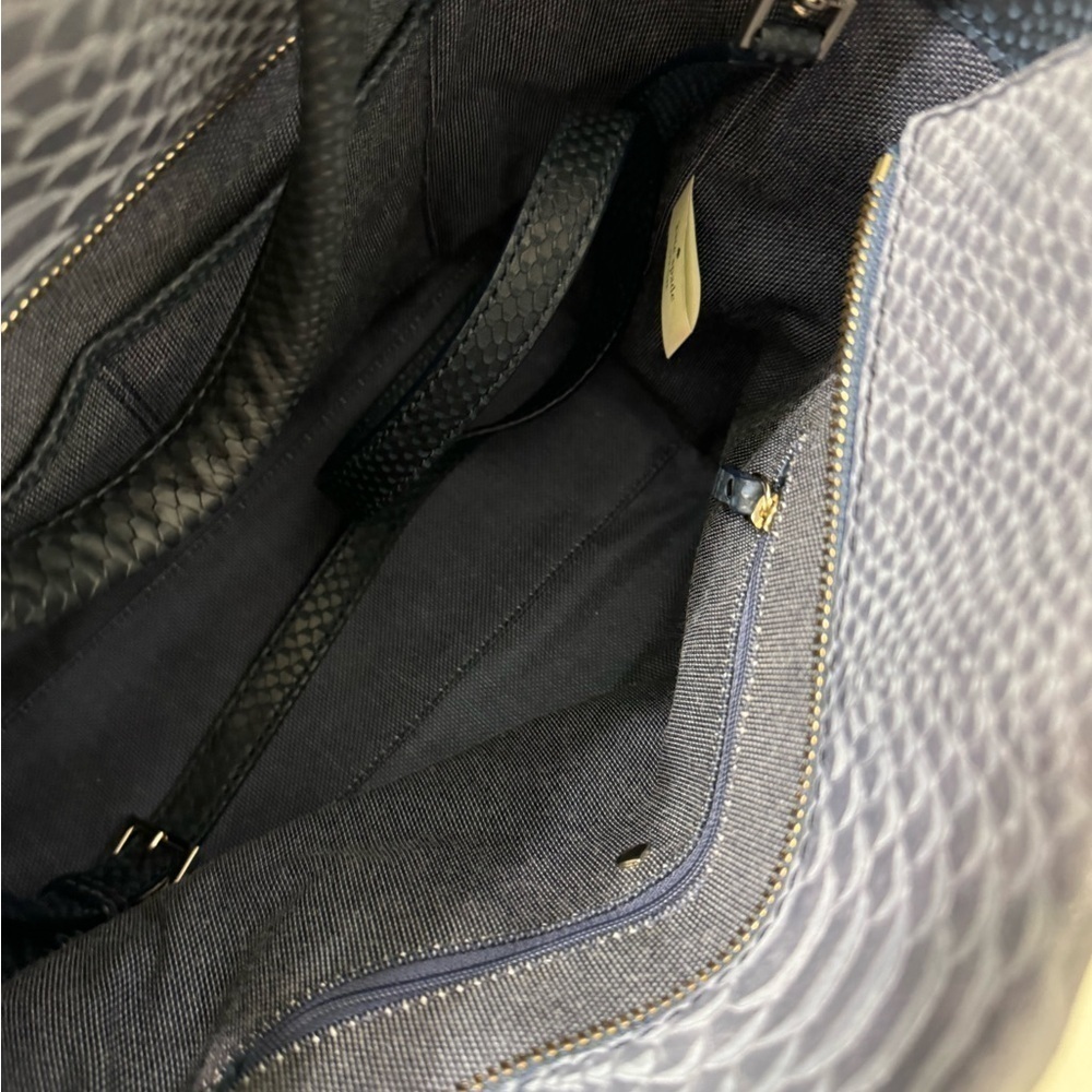Like new Navy Kate Spade Tote with denim interior - Picture 3 of 7